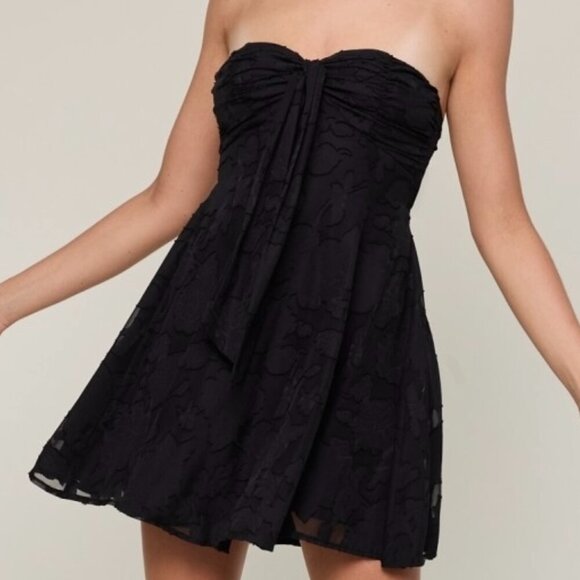 1 LEFT!! WAITING ON YOU BLACK STRAPLESS MINI DRESS - Picture 1 of 3